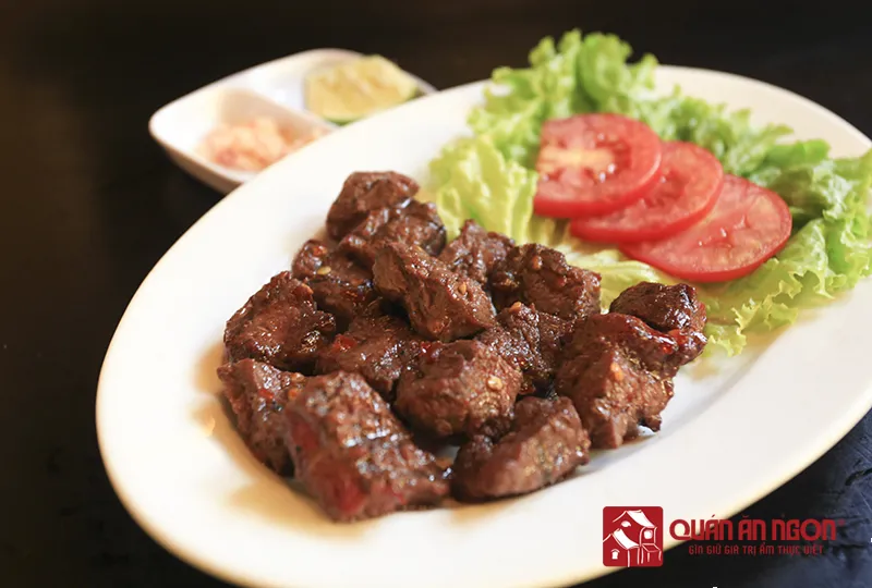 Grilled beef with chilli & salt